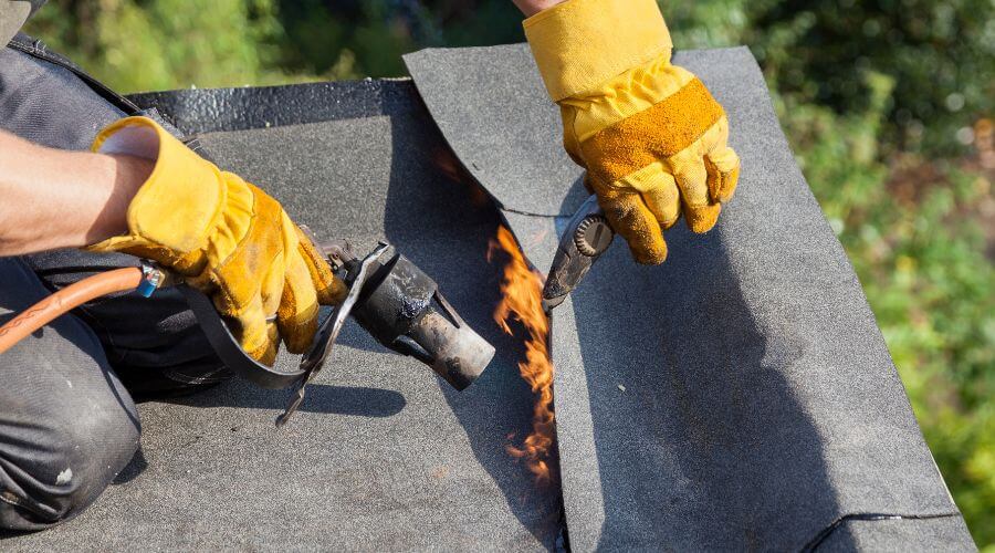 Professional gutter cleaning in Steep Falls, ME